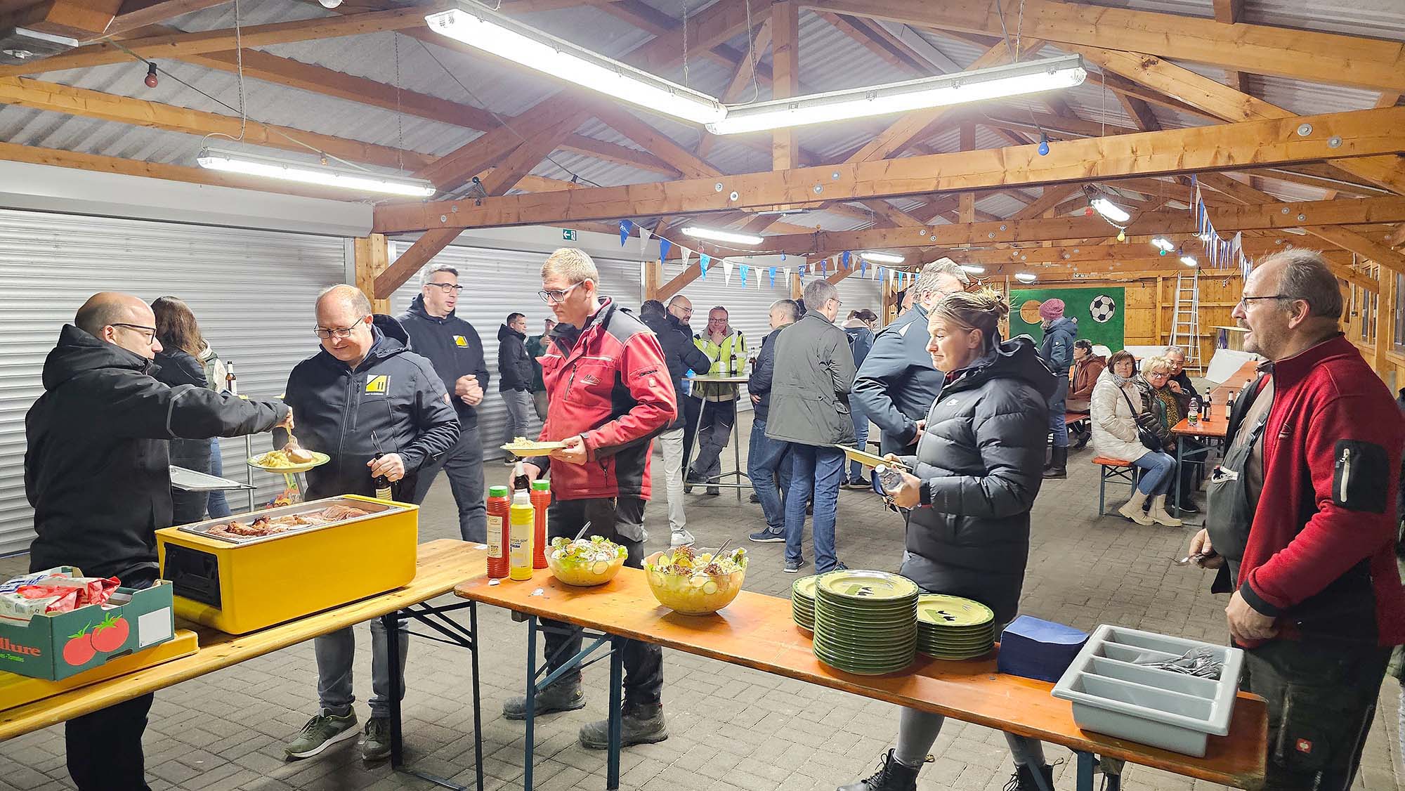 2024-11-11-NO-Oliver Vollmer-Richtfest Schwimmbad NO-20241108_165251