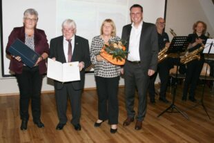 2024-11-4-BI-dp- 50 Jahre Hist Verein Armbruster Josef Martina Schebesta