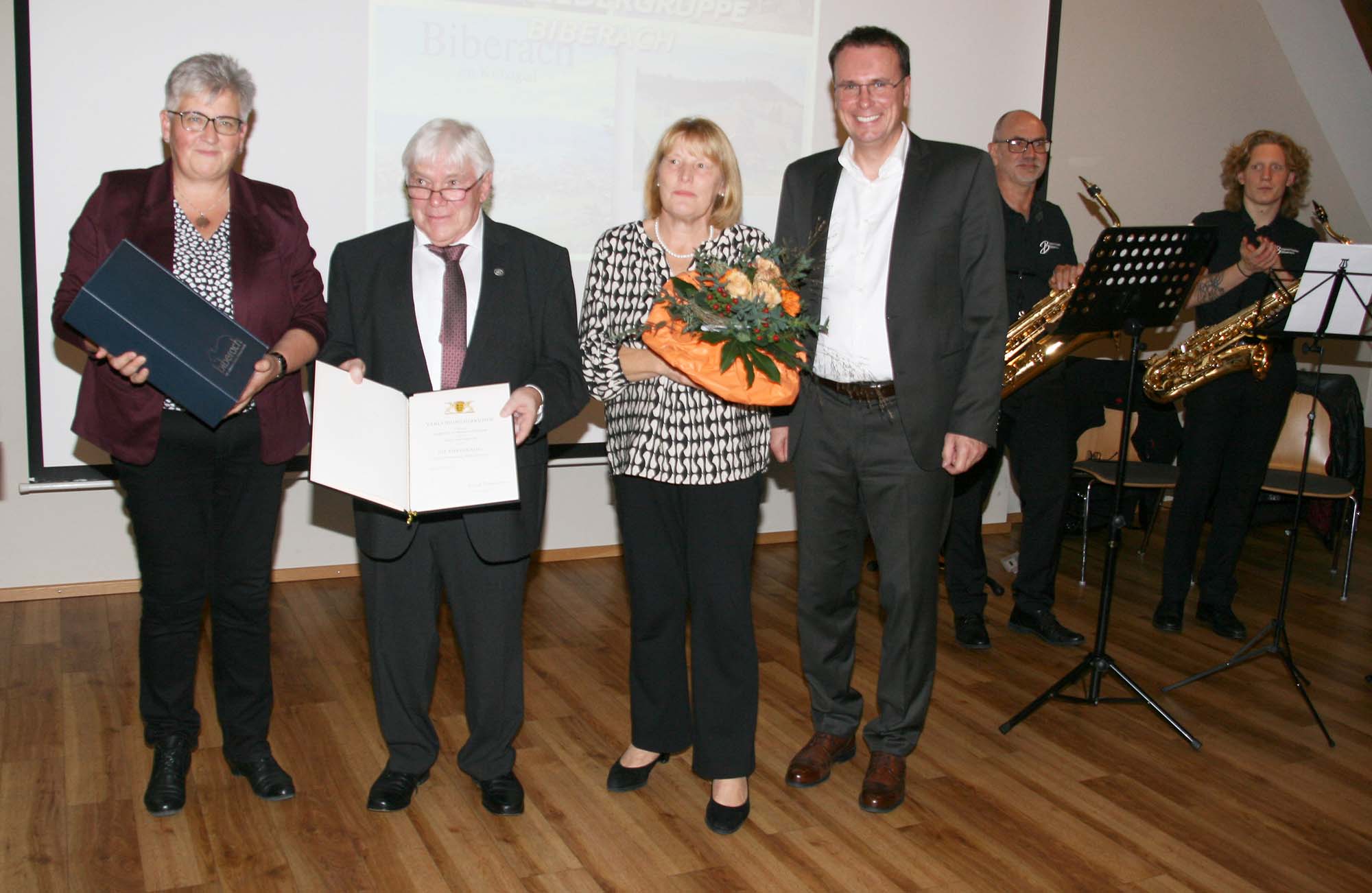 2024-11-4-BI-dp- 50 Jahre Hist Verein Armbruster Josef Martina Schebesta