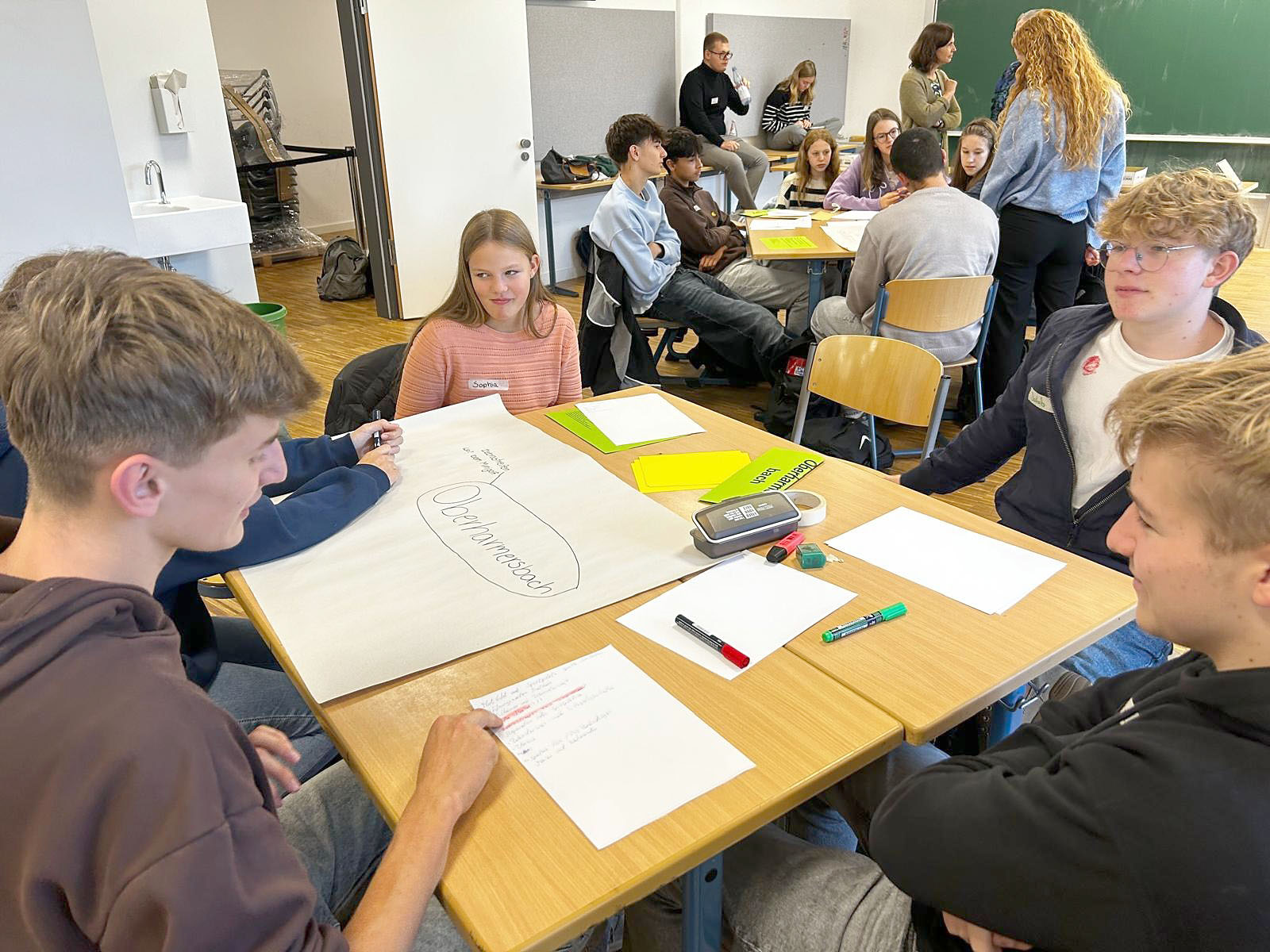 2024-11-6-GB-Annika Fritsch Anna Maria Schilli- Demokratie MSG Mmm 24 Bild 3