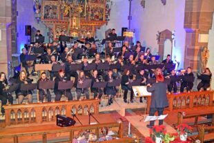 2024-12-18-NO-Oliver Vollmer- Kirchenkonzert Trachtenkapelle Die Nordracher Kapelle mit Dirigentin Annette Tafler