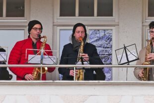 2024-12-18-ZE-UE-Martin Huber-Adventshock-Es spielten verschiedene Ensembles des Musikvereins UE