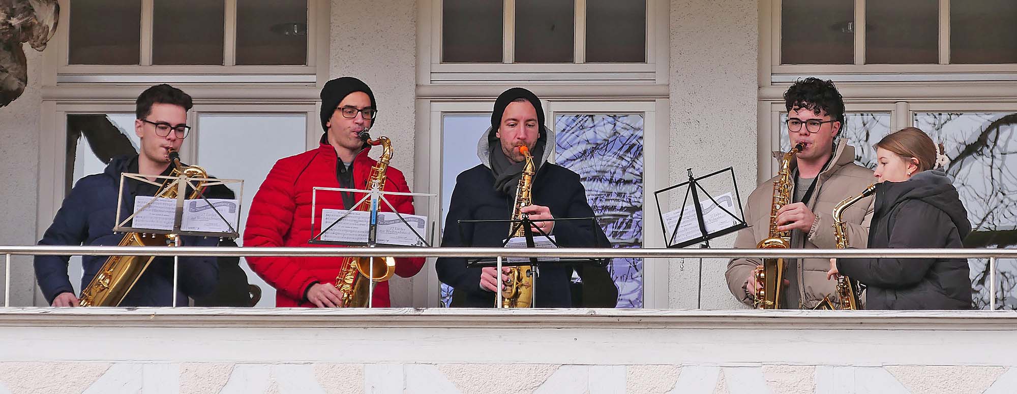 2024-12-18-ZE-UE-Martin Huber-Adventshock-Es spielten verschiedene Ensembles des Musikvereins UE