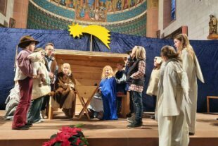 2024-12-30-OH-Simone Kech-Kinderkrippenfeier-b2a29f1d-7ea8-4b77-8354-7756fc046bca