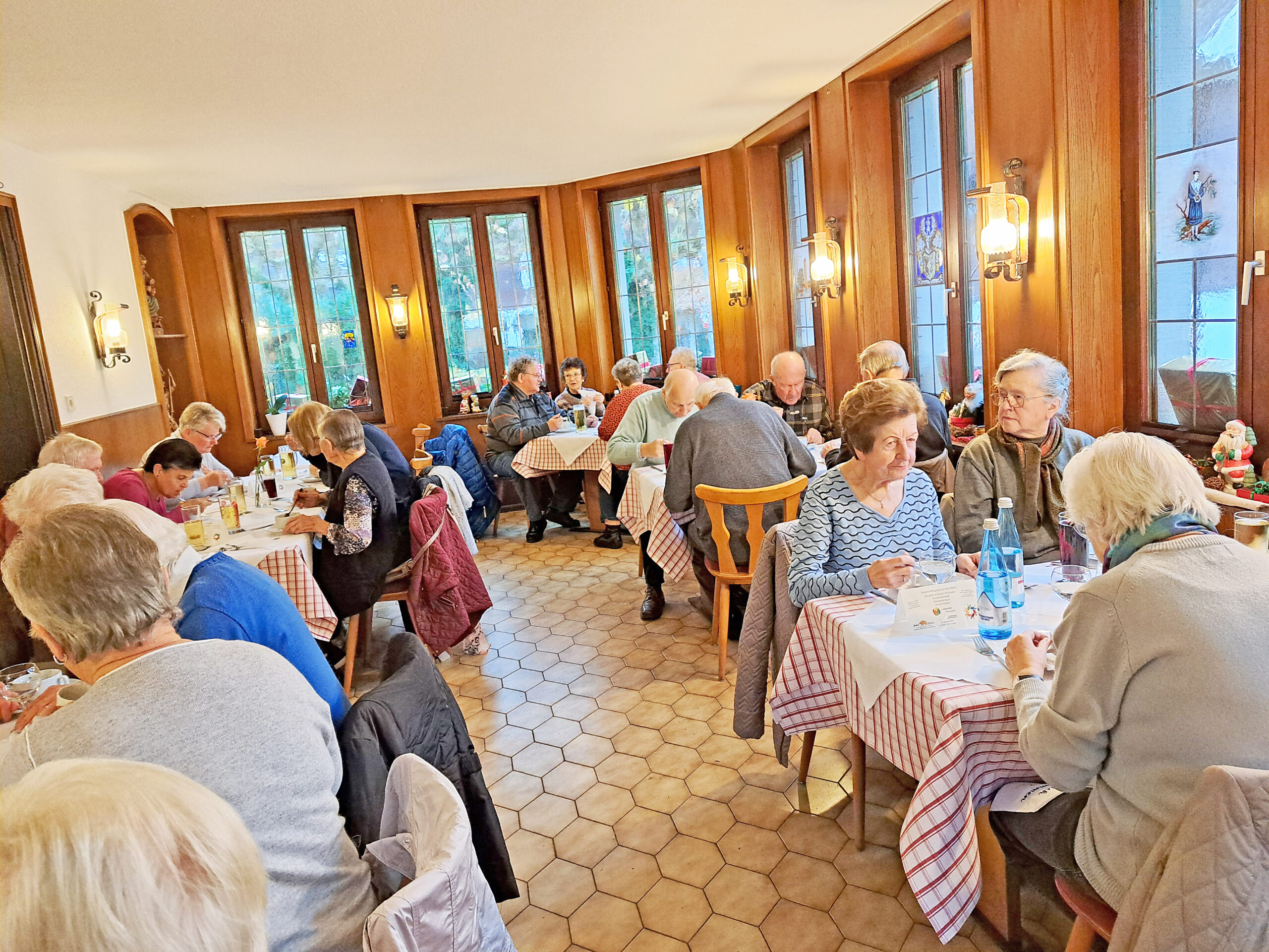 2024-12-4-OH-Cornelia Lehmann- Seniorenmittagstisch 20241128_125053_resized