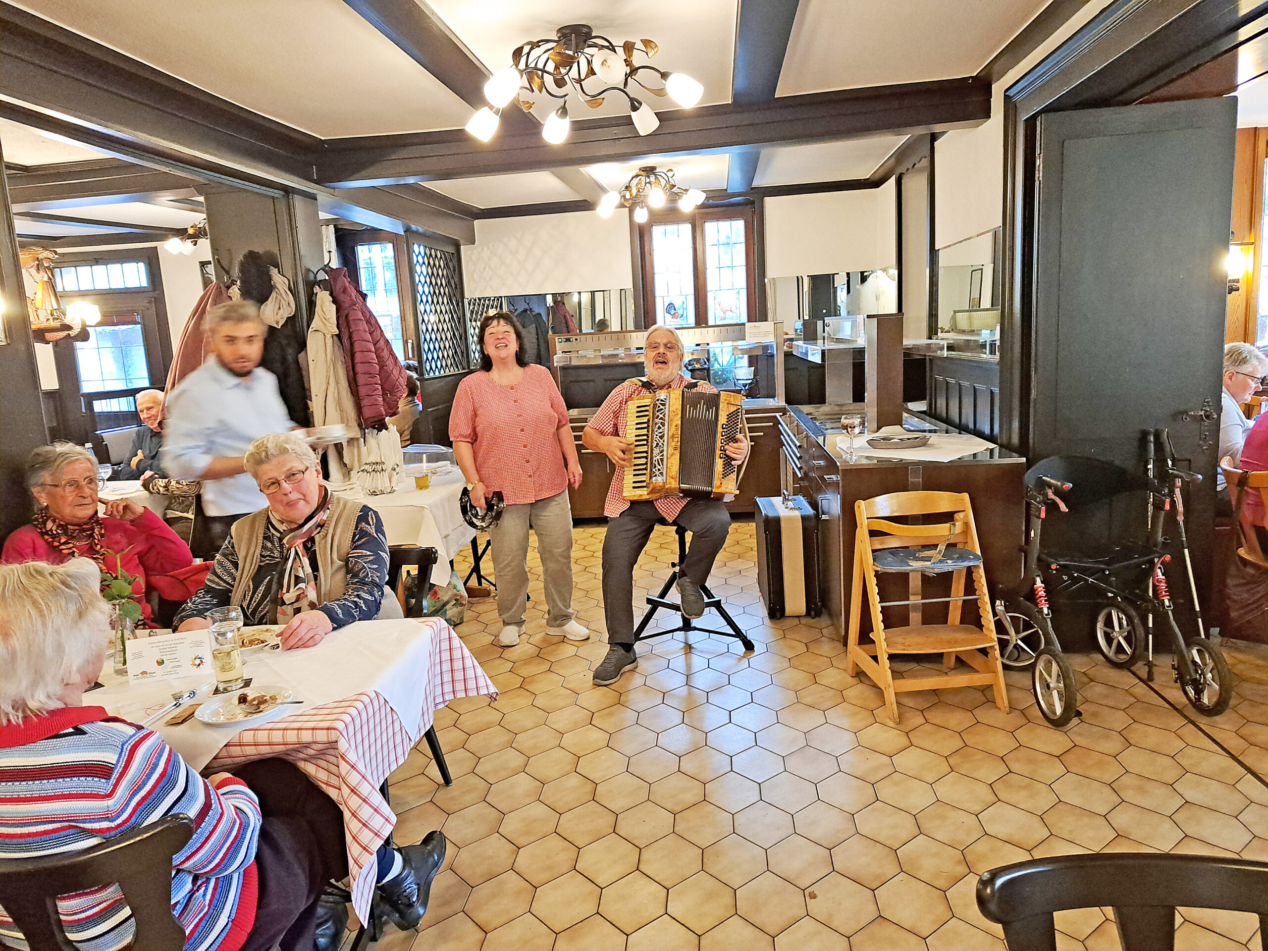 2024-12-4-OH-Cornelia Lehmann- Seniorenmittagstisch 20241128_141250_resized