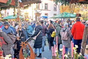2024-12-4-OH-jil-Harmersbacher Winterzauber-Oberharmersbach bietet im Advent wieder einen Treffpunkt für Jung & Alt_der 1. Harmersbacher Winterzauber war ein voller Erfolg
