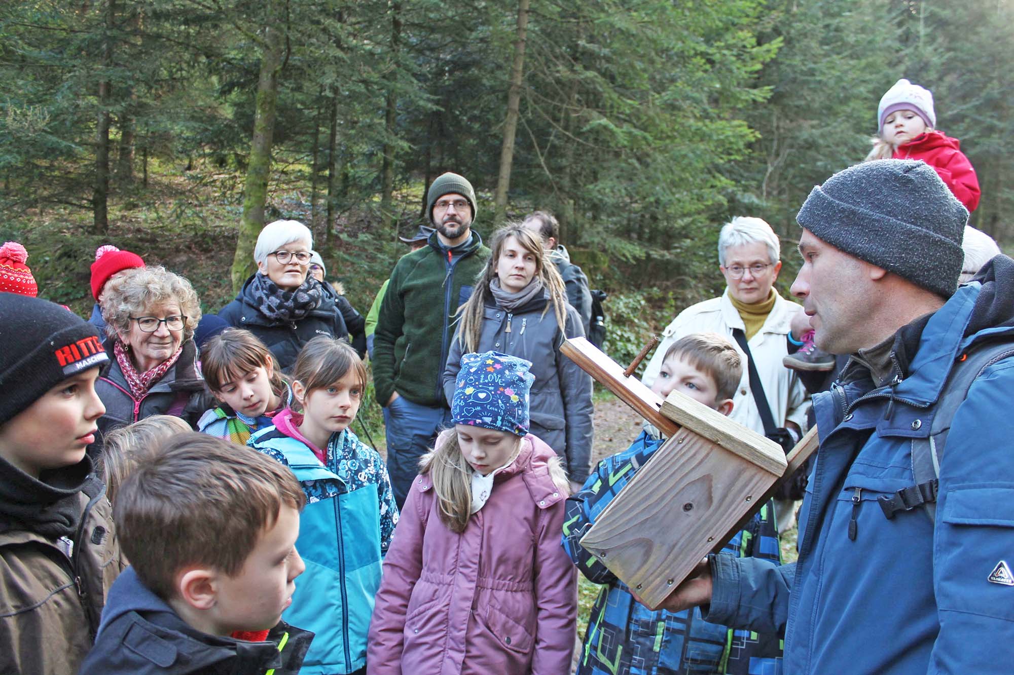 2025-2-12-OH-Franz Huber-SWV-Familienwanderung mit Nistkastenreinigung-Bild-03