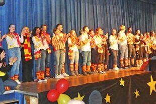 2025-2-24-OH-bia-Dörfleball-und-Akteure Anfang