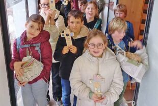 2025-3-19-OH-Melanie Gutmann Brot Kommunionkinder 75e1e62f-bfc0-4e01-b6cf-6797612cfa37