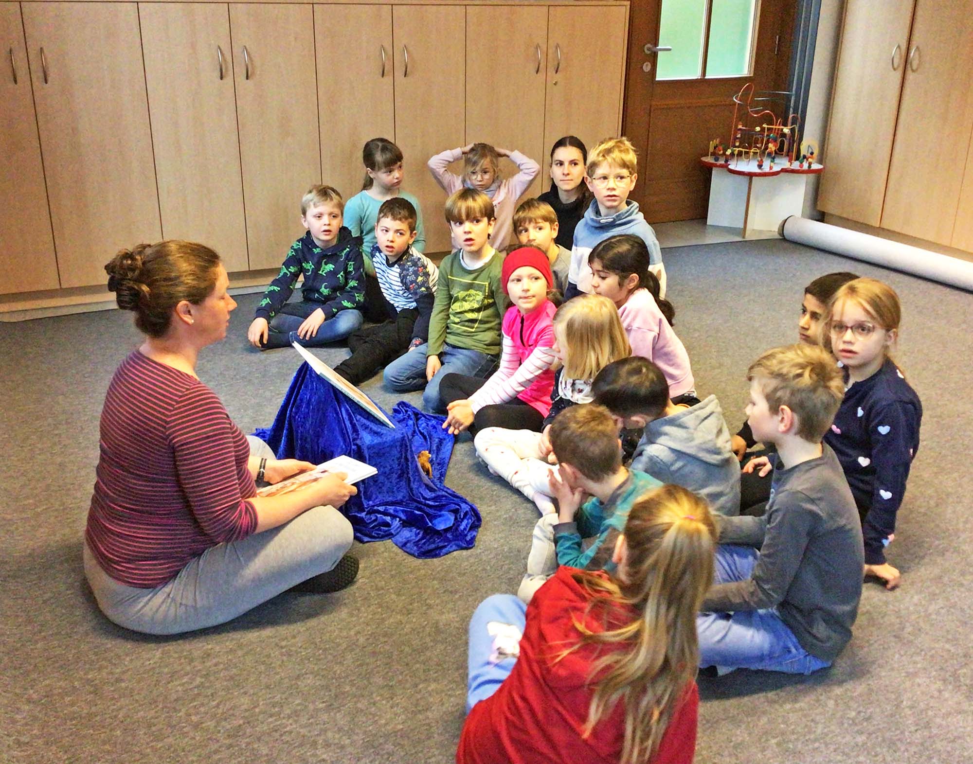 2025-3-21-BI-privat-Bücherei-2025_Geschichte hören