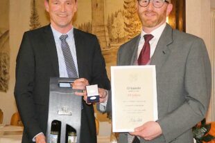 2025-3-26-OH-bia-Musik-Verabschiedungen-und-SSP_V Gemeindeehrung F. Schneider