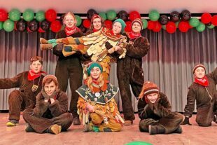 2025-3-3-ZE-UH-Natascha Comeau- Eckwaldhexen Kinderball_Bild3_Bärenkinder