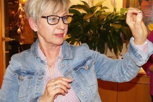 2025-3-31-BI-bia-Kirchenchor-und-E Ehrennadel