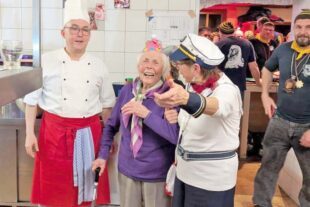 2025-3-7-BI-privat- Schnurren Kreuz 36b0a7ce-cff0-4767-a03d-791f35c7e48f