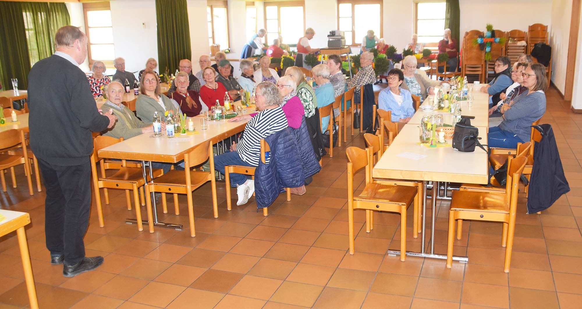 2025-4-15-NO-hv- Seniorennachmittag mit Karafczyk DSC_1932