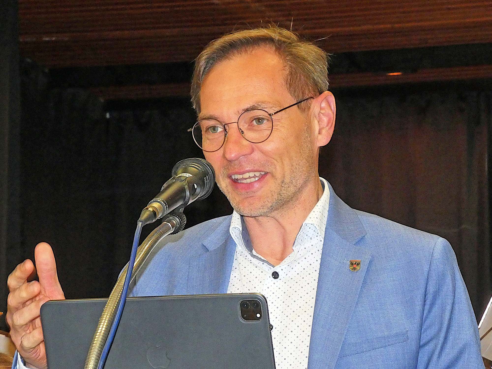 2025-4-17-GB-Fußbach-bia-Blasmusikverband-und-BGM Müller