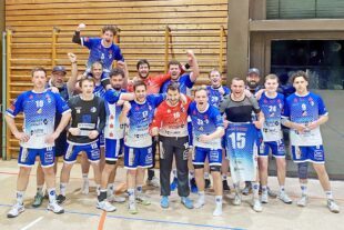 2025-4-17-ZE-UH-Sven Devantier-FVU Handball-02_Jubel