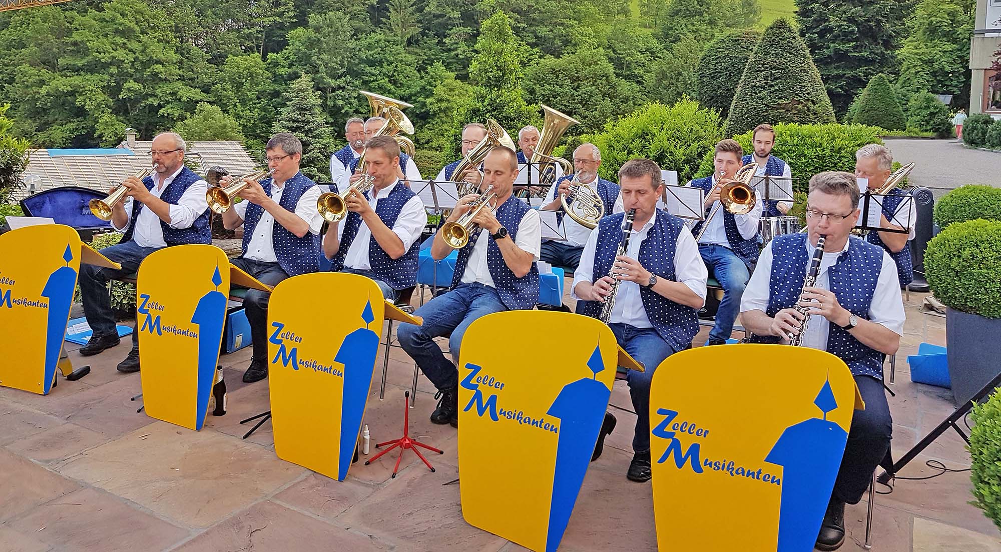 2025-4-23-NO-privat- Zeller Musikanten