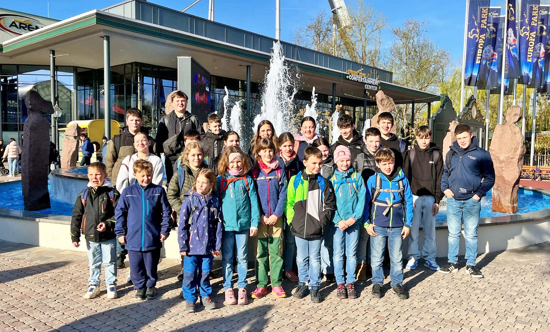 2025-4-9-NO-privat- Trachtenkapelle Ausflug Europapark 8064e22c-a0be-44ee-b570-bae174f60f01 2