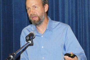 2025-5-19-OH-bia- Einwohnerversammlung Sanierung Abschluss-und-SP 1 Konstantin Schmidt