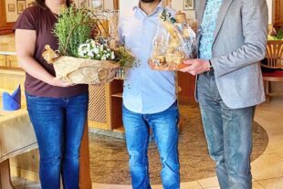 2025-5-21-OH-Gemeinde-Glückwünsche zur Neueröffnung-Pardeep Singh-Hotel-Grünwinkel-image001