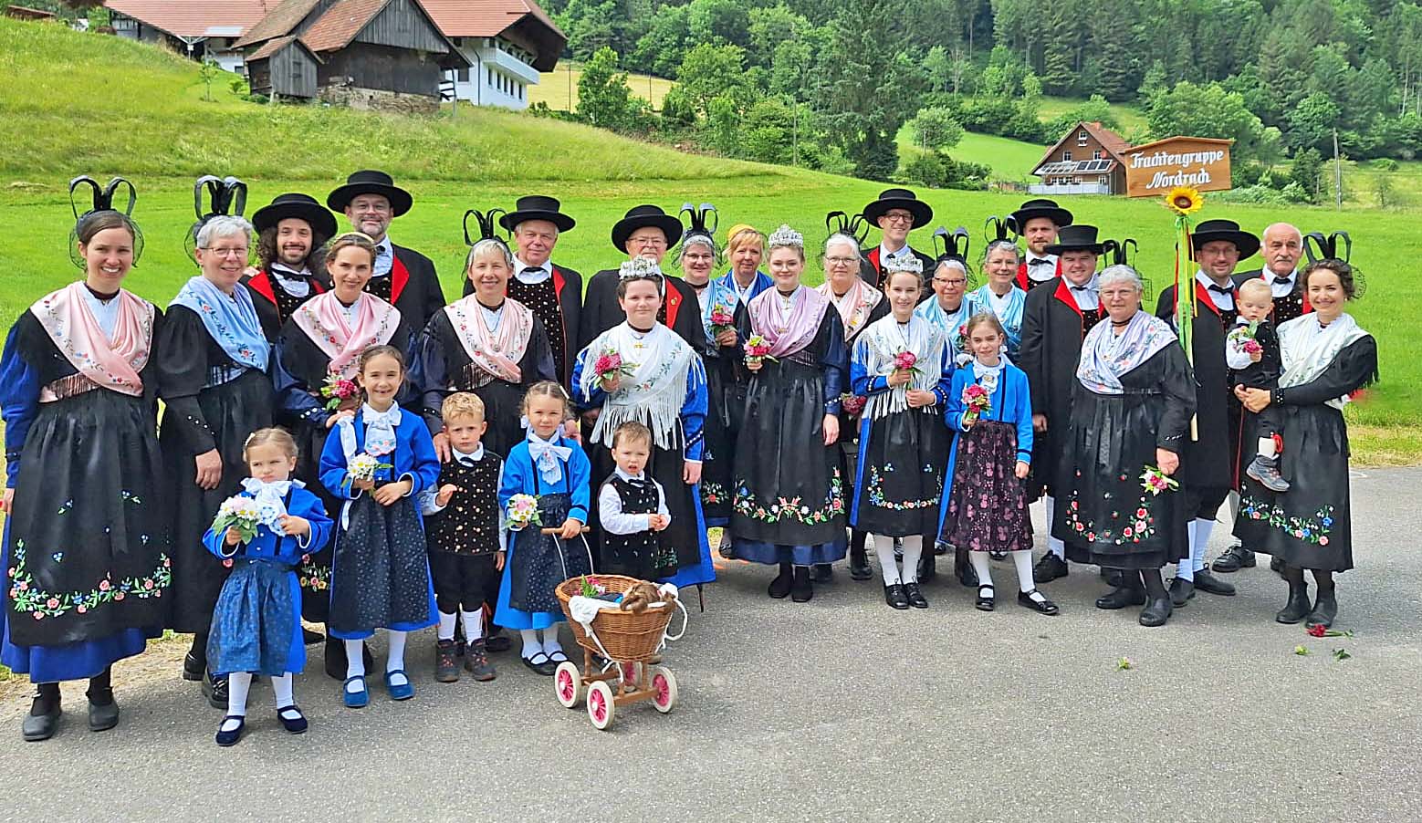2025-5-27-NO-Trachtengruppe-Gutacher Trachtentag-IMG-20250525-WA0007