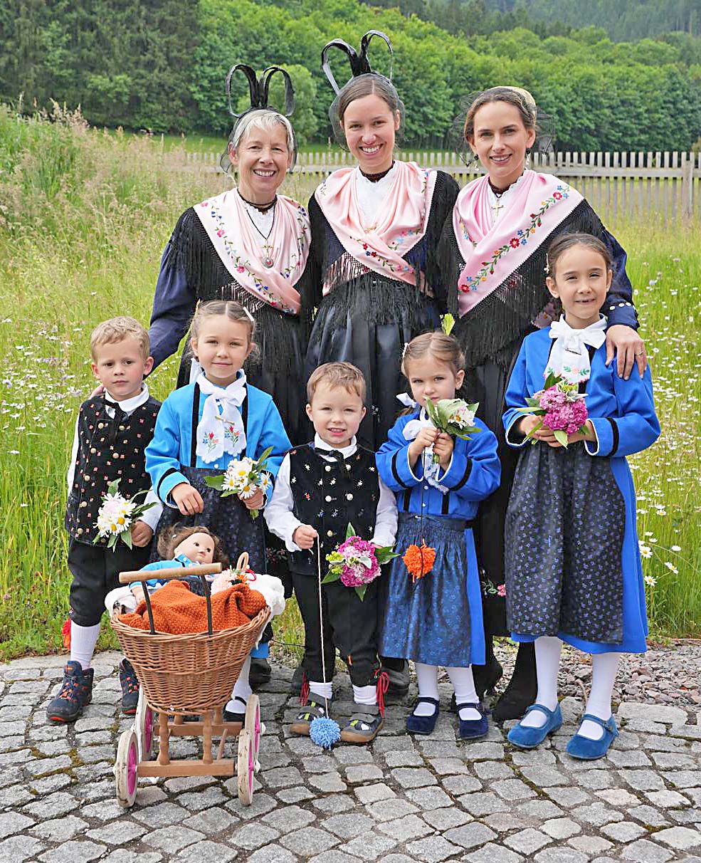 2025-5-27-NO-Trachtengruppe-Gutacher Trachtentag-IMG-20250525-WA0066