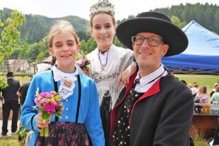 2025-5-27-NO-Trachtengruppe-Gutacher Trachtentag-IMG-20250525-WA0068