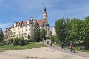 2025-5-5-NO-Martin Huber- Alpenverein Donautour E Bike Benediktinerabtei in Donauwörth-min