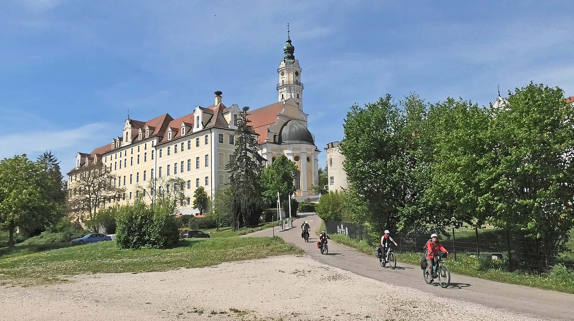 2025-5-5-NO-Martin Huber- Alpenverein Donautour E Bike Benediktinerabtei in Donauwörth-min