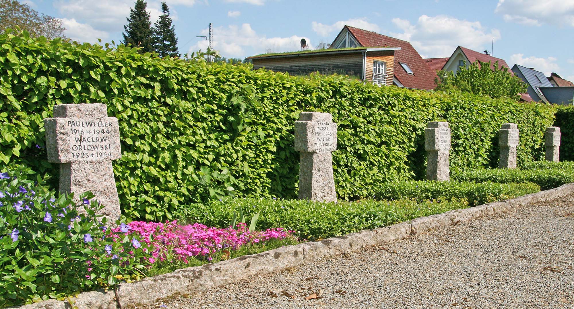 2025-5-7-BI-dp-Kriegsgräber Biberach