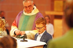 2025-5-7-OH-Simone Koch-Erstkommunion-IMG_1437