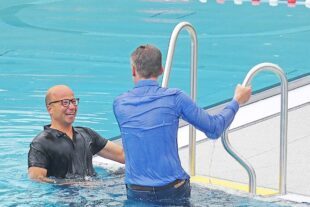 2025-6-10-NO-bia- Schwimmbad Eröffnung-und-SP Vorstandsduo im Wasser