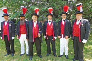 2025-6-20-UH-bia-Historische Bürgerwehr Unterharmersbach-Ehrungen 2025-und-drei Generationen