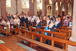 2025-6-25-NO-Kirchengemeinde St Ulrich-Fronleichnam-(c) Herbert VOllmer-DSC_2371