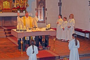 2025-6-25-NO-Kirchengemeinde St Ulrich-Fronleichnam-(c) Herbert Vollmer-DSC_2368