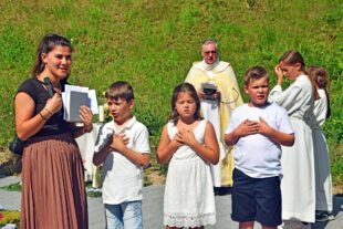 2025-6-25-NO-Kirchengemeinde St Ulrich-Fronleichnam-(c) Herbert Vollmer-DSC_2385