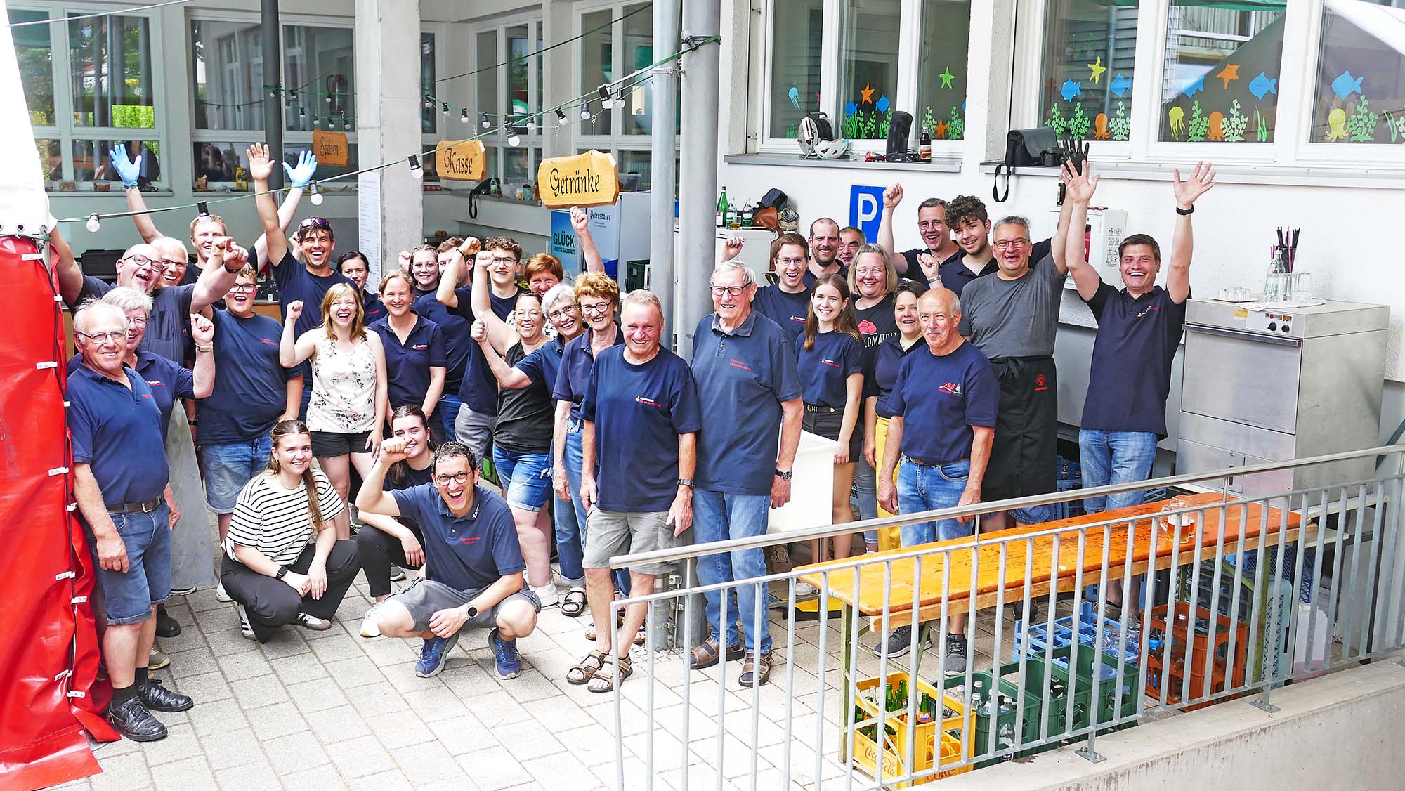 2025-6-6-ZE-UE-Martin Huber-Feuerwehrfest-Toll Bewirtet - Tolles Fest - Guter Besuch. Die Feuerwehrmannschaft freut sich