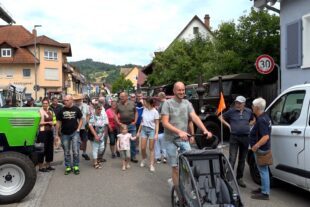 2025-7-11-BI-Gerhard Große-Schleppertreffen-Bild 7 - Festbetrieb