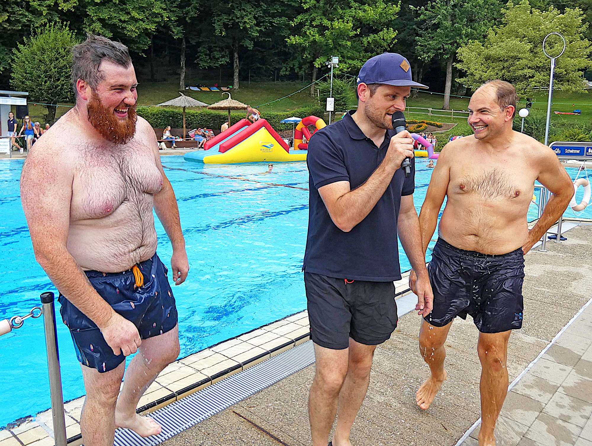 2025-7-28-BI-bia-Waldterrassenbad-und-Moderation Sprünge Trio