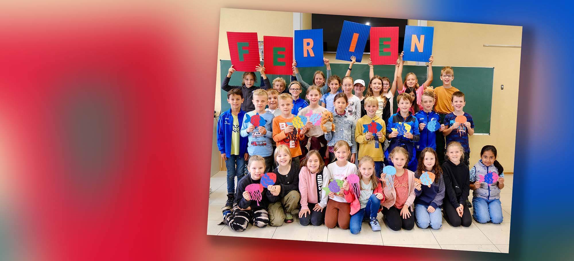 2025-7-30-ZE-UH-vo- Grundschule Klasse 2 Ferien-XT4V1014 Kopie_Slider