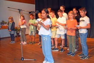 2025-8-1-NO-Herbert Vollmer-Schulentlassfeier-DSC_2449