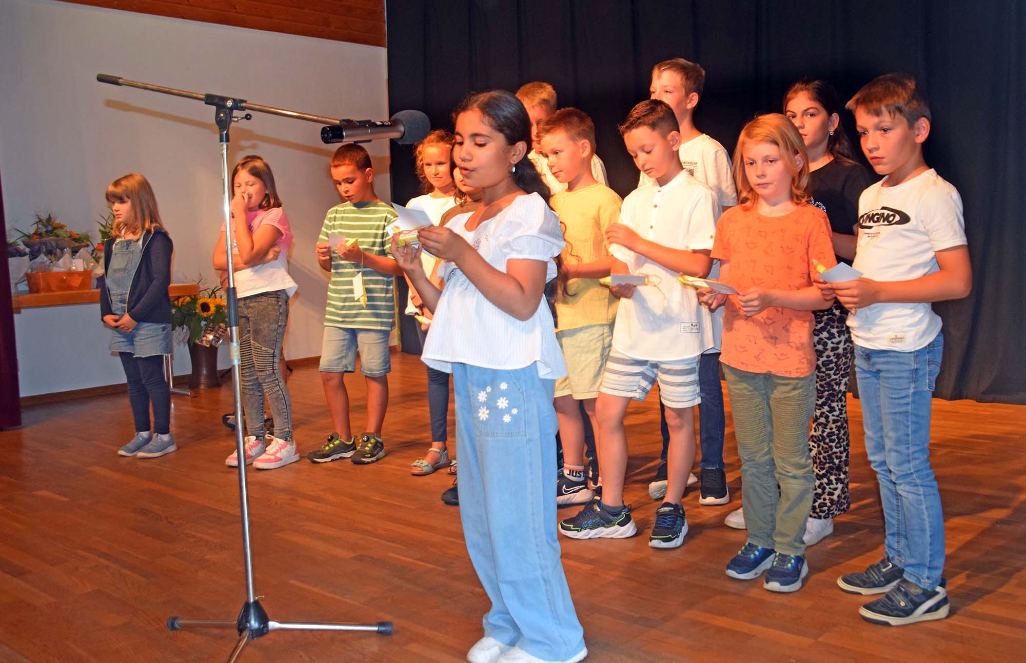 2025-8-1-NO-Herbert Vollmer-Schulentlassfeier-DSC_2449