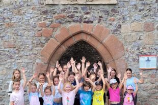 2025-8-1-OH-Bianca Neumaier- Ausflug Kindervolkstanzgruppe Foto 3