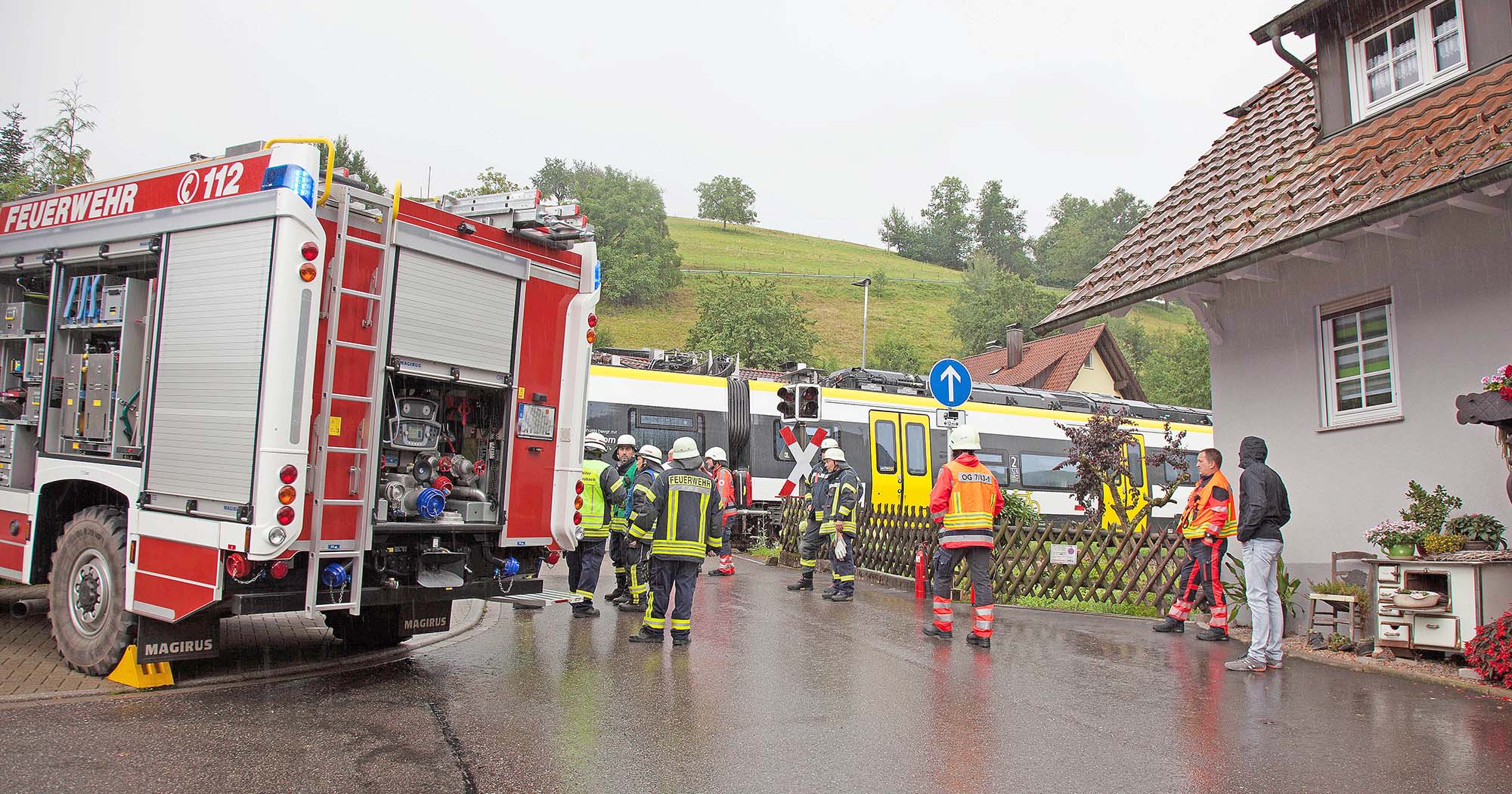 2025-8-1-OH-kal-Zug gegen Auto- Unfall-IMG_3676