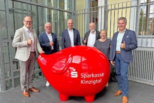 2025-8-11-HA-Anne Singler-Sparkasse Übergabe Abschiedsspende