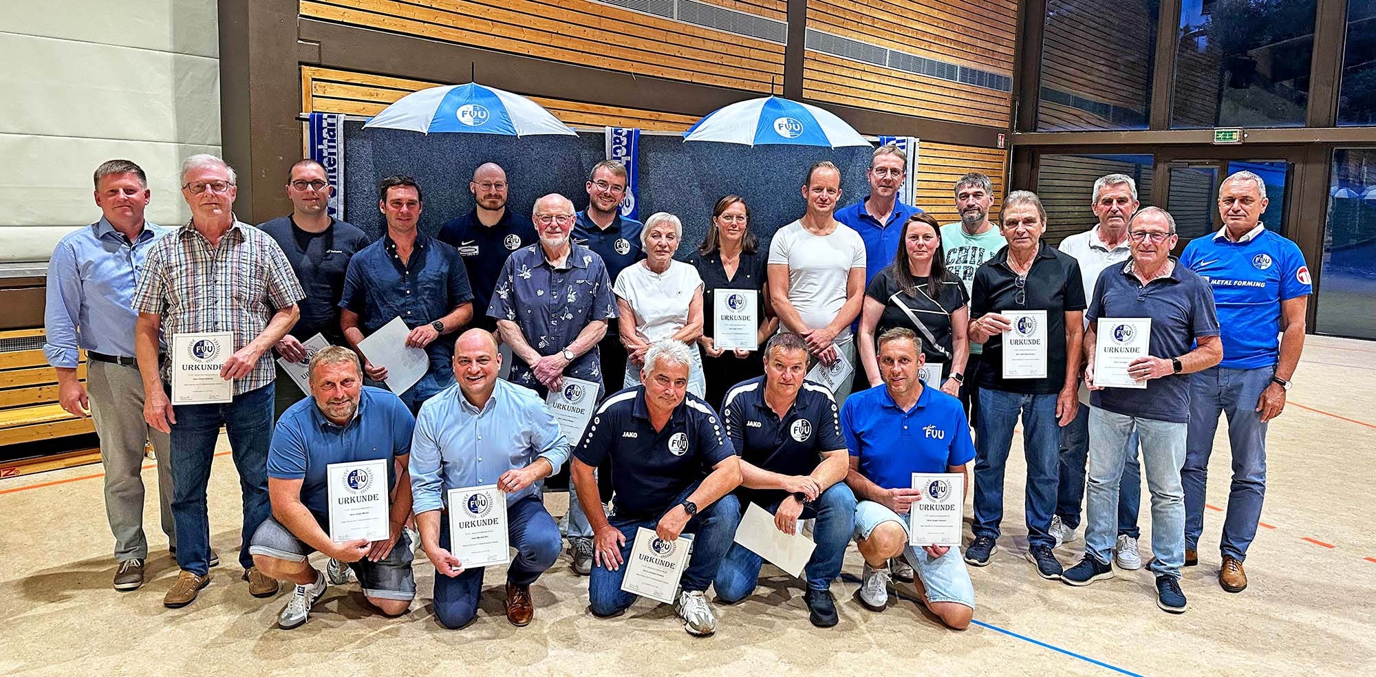 2025-8-11-ZE-UH-cw-Mitgliederehrungen-FVU_Ehrungen_25_und_mehr_2025