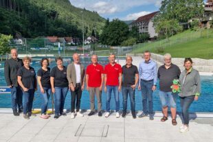 2025-8-13-NO-Manuel Echtle- Förderverein Schwimmbad Nordrach-Dank an Unterstützer-Schwimmbad1