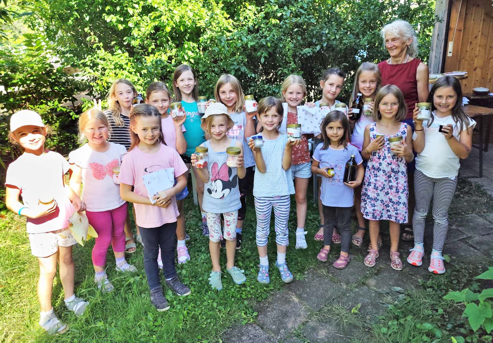 2025-8-15-BI-sp-Biberstarkes Ferienprogramm Dufte Sachen Bild 3